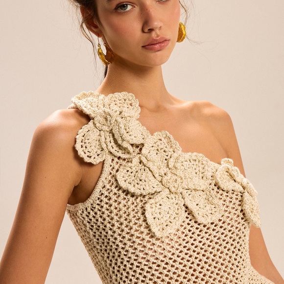 One-Shoulder Floral Crochet Knit Top, M, NWOT - Picture 5 of 10